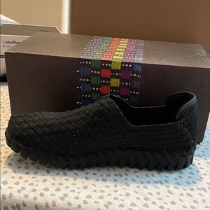 Bernie Mev Women’s Tread Candy Black Woven Slip-On Shoes size 36 NIB